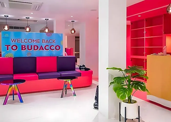 酒店 Budacco The Living Place 曼谷